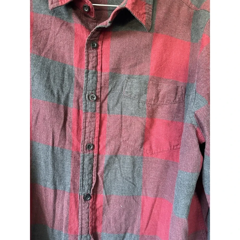 George men red